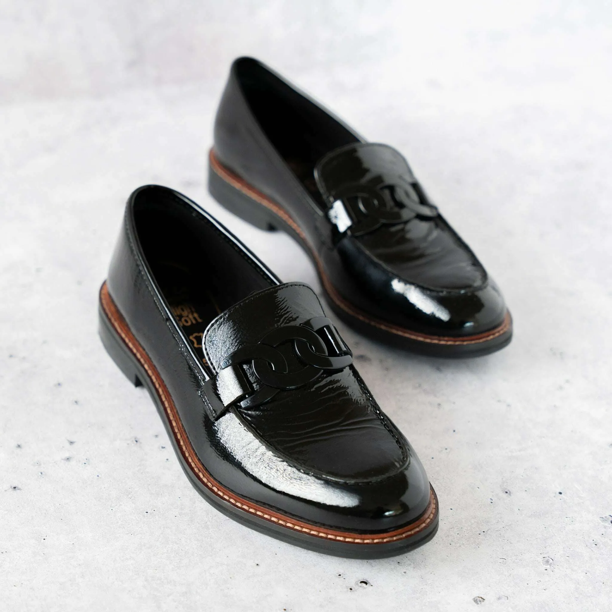 ARA - 11203 Kyle 2 in Navy Leather or Black Patent