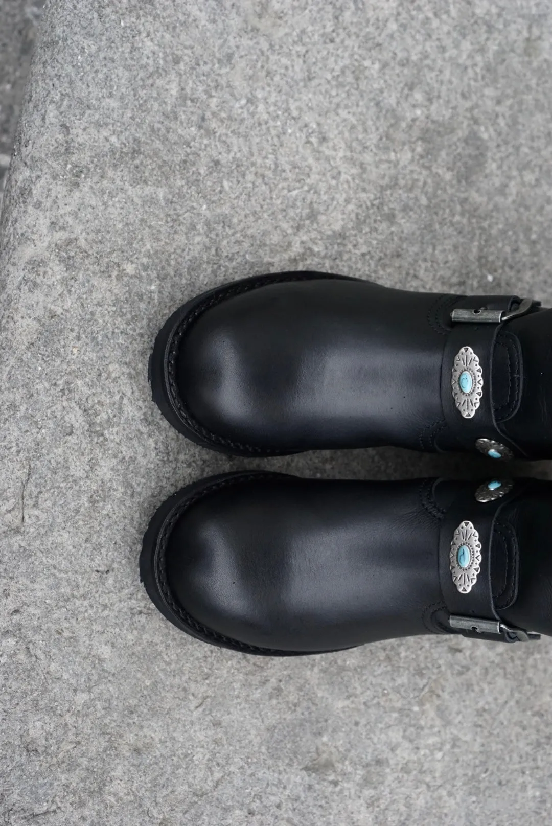 Biker boots short turquoise concho's - black