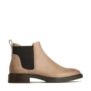 BLAIZ LEATHER LOW CUT CHELSEA BOOTS