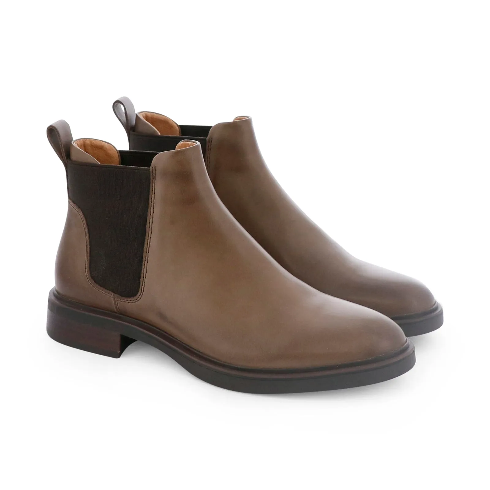 BLAIZ LEATHER LOW CUT CHELSEA BOOTS