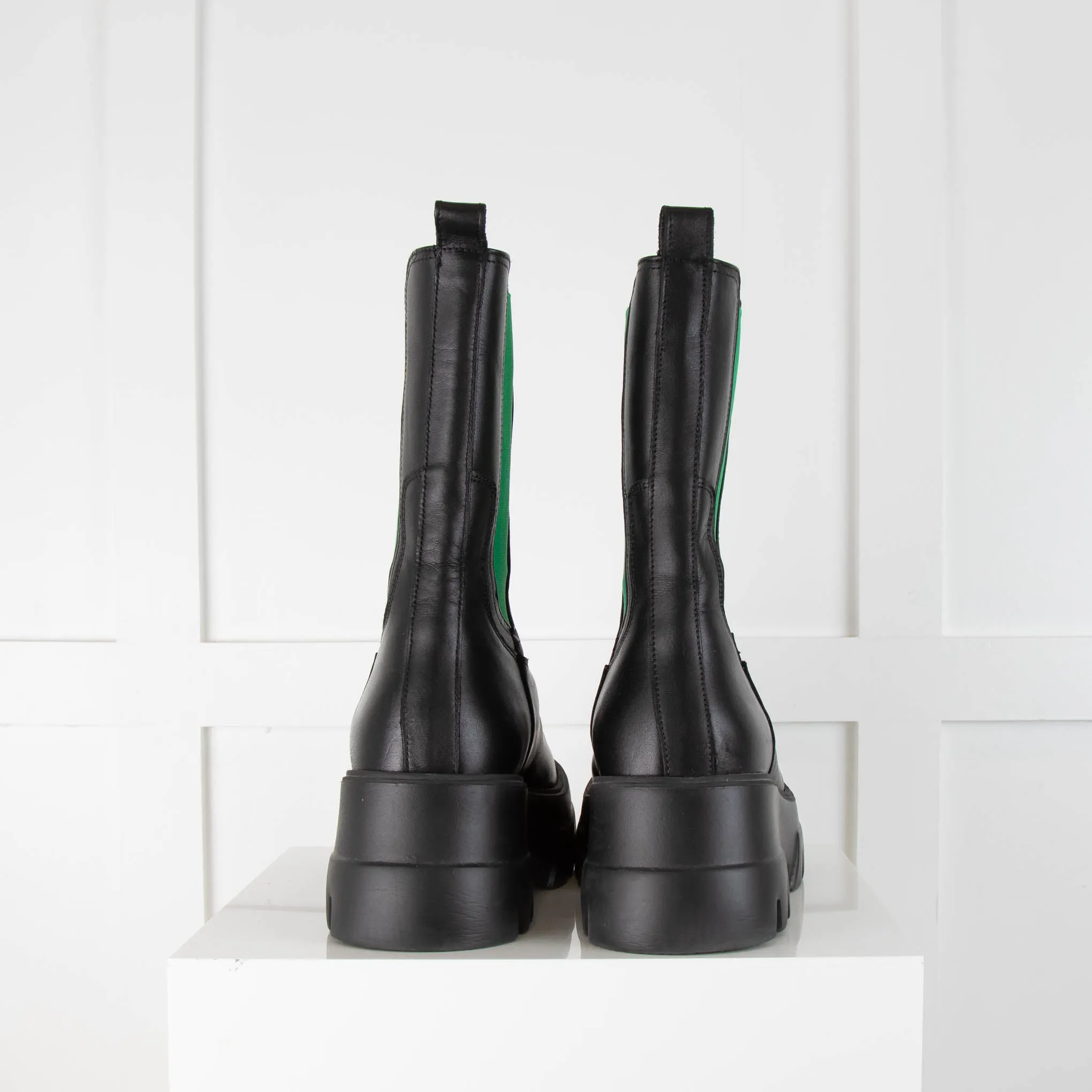 Essentiel Antwerp Black Chelsea Boots with Green Elastic