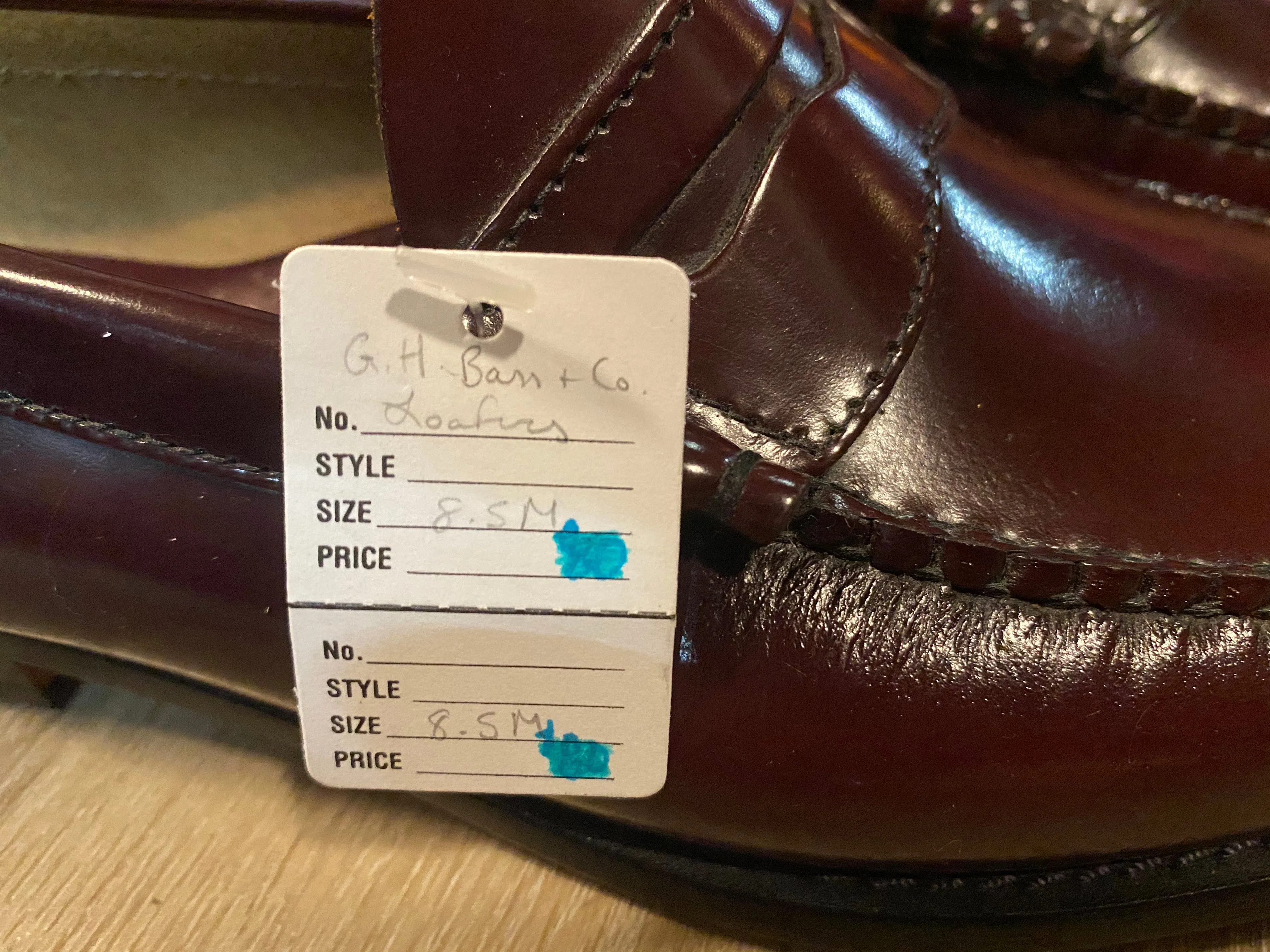 G.H Bass & Co Weejuns Loafer Shoes 8.5M 41/42 NWOT (El Salvador), SOLD