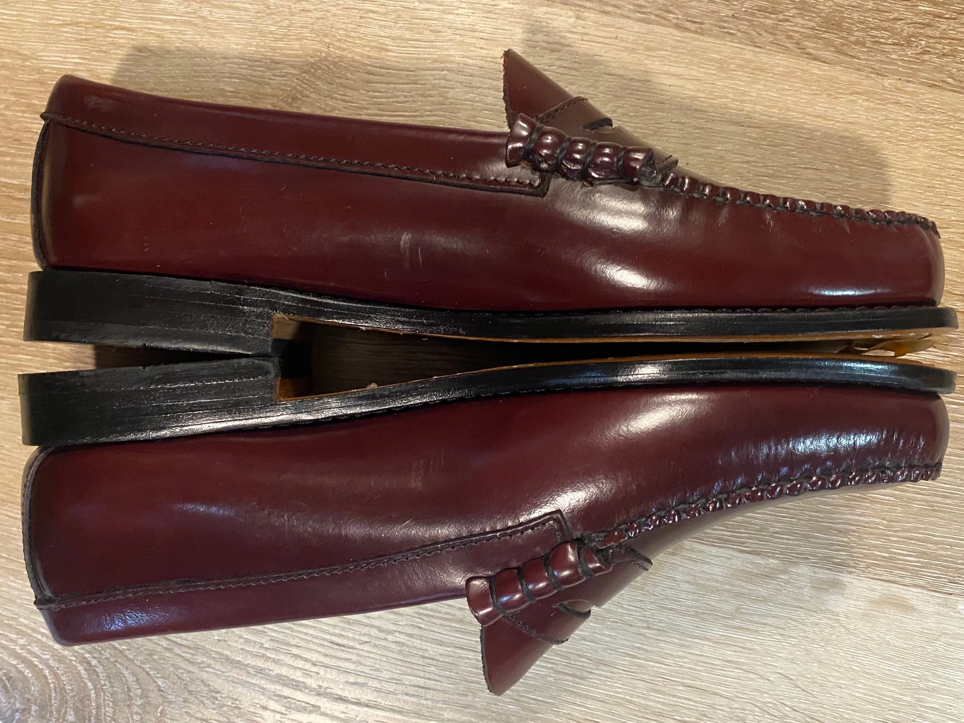 G.H Bass & Co Weejuns Loafer Shoes 8.5M 41/42 NWOT (El Salvador), SOLD