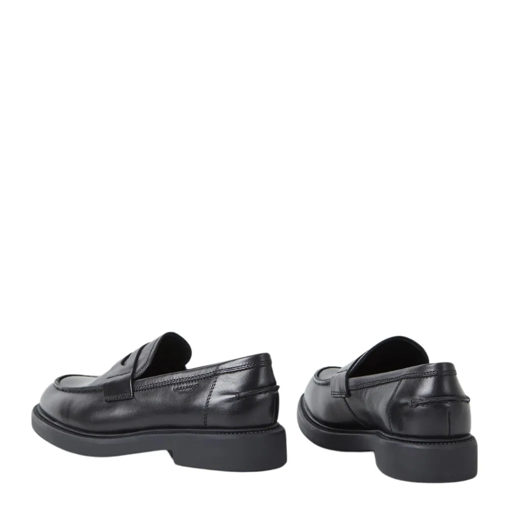 Vagabond Women's Alex W Loafer in Black Leather