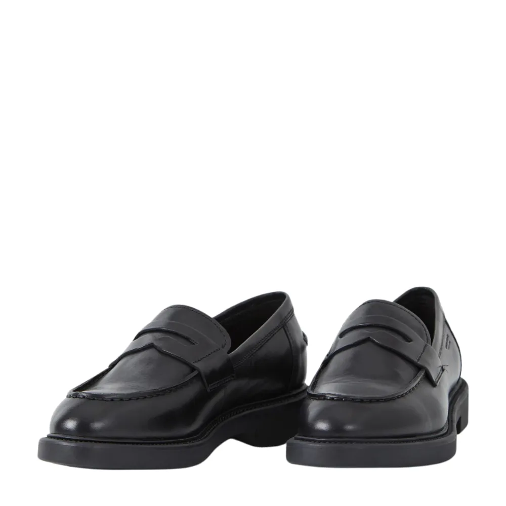 Vagabond Women's Alex W Loafer in Black Leather